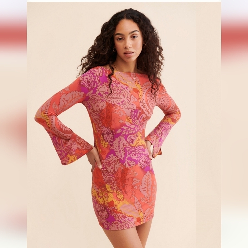 Silence + Noise NWTs Sandra Long Sleeve Mini Dress